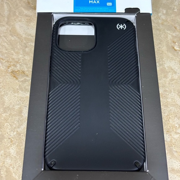 Speck Black Presidio2 Grip iPhone 12 Pro Max Phone Case - Picture 3 of 5